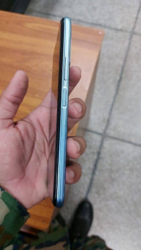 VIVO Y20 3