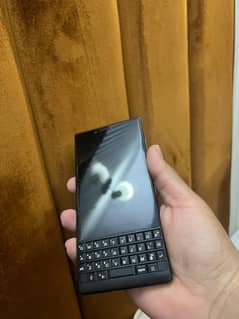 blackberry key2 10/12 condition black colour