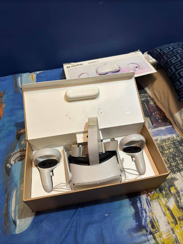 oculus meta quest 2. . . . 128gb with box . . . 2