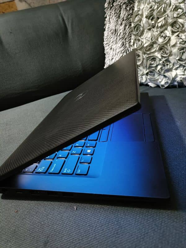 Dell Latitude 7490 Core i5 8th Generation Touch Screen 6