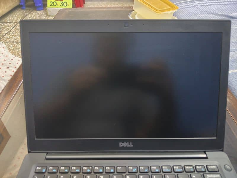 Dell Latitude e7280 0