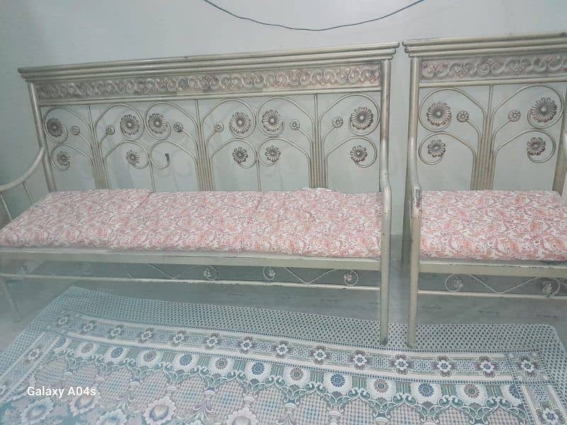 5 seater iron sofa set 0