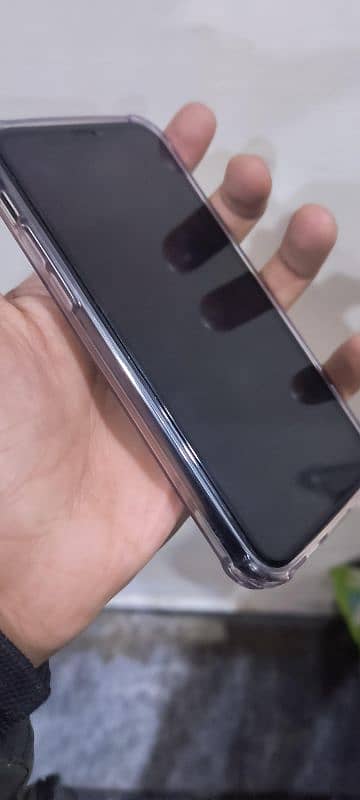 iPhone 11 Pro 64GB Non PTA | Factory Unlocked | Urgent Sale 3