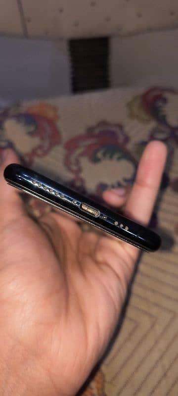 iPhone 11 Pro 64GB Non PTA | Factory Unlocked | Urgent Sale 5