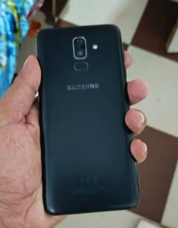 Samsung j8 with box 1