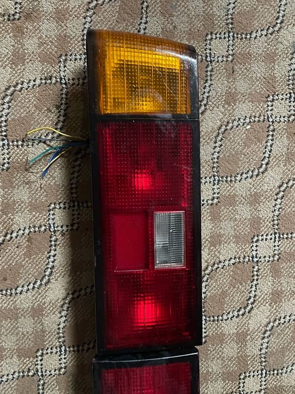 corolla 1982 tail lights 2