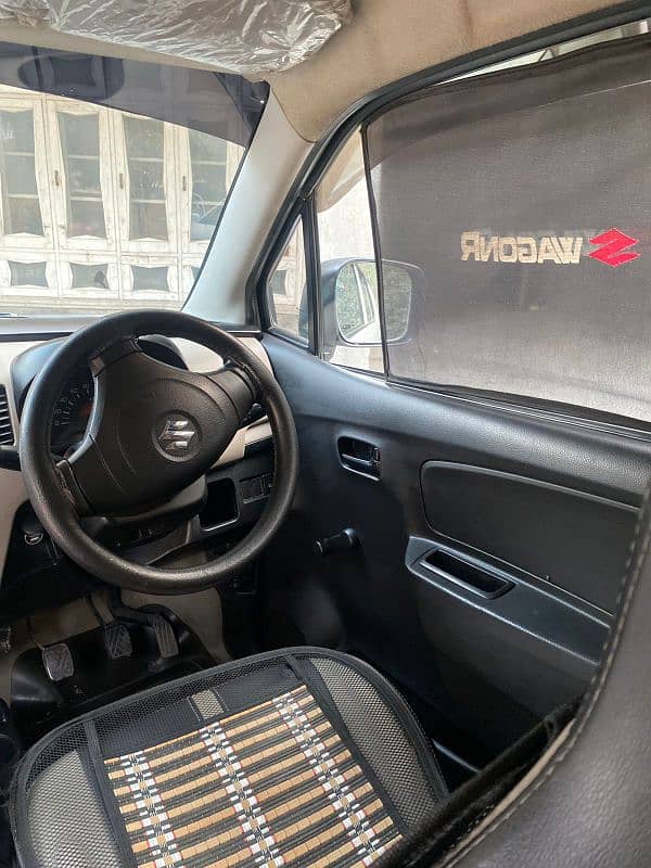 Suzuki Wagon R 2021 12