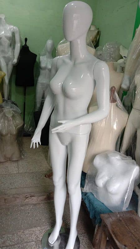 Mannequin & Dummies 2