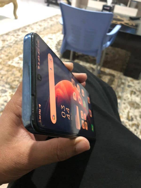 Infinix 8GB 128 GB 4