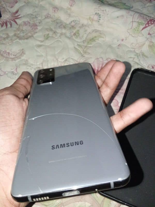 samsung galaxy s20 plus 9