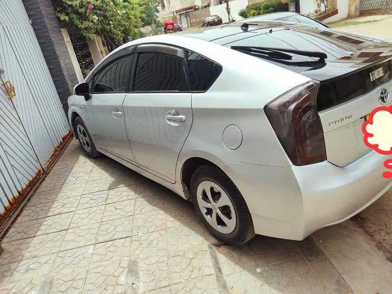 Toyota Prius 2015/18-S LED good price GOOD CAR 5