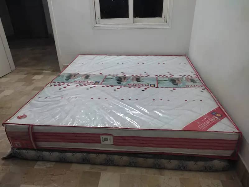 Master Commander Plus Foam Mattress (6x6.5) 0