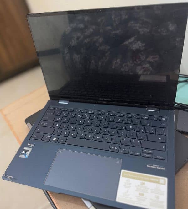 i7 13 Generation Asus Zenbook 360° 8