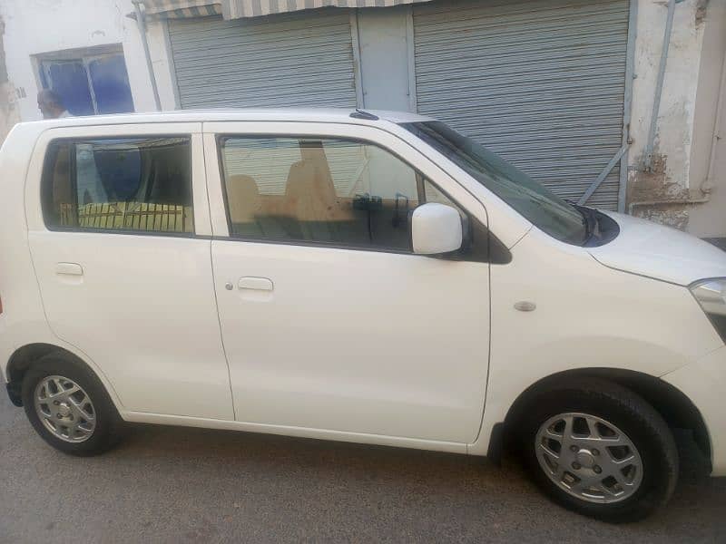 Suzuki Wagon R 2019 1