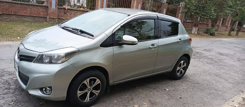 Toyota Vitz 2012 5