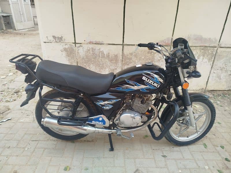 Suzuki GS 150 SE 2020 2