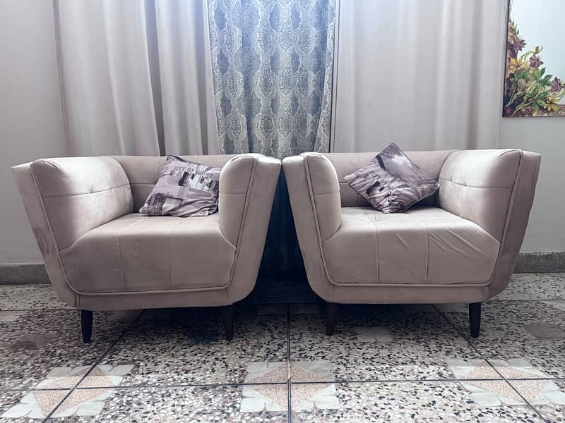 sofa set 7 seater slightly used 0