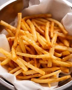 French fries ka karigar darkar hai dihari per