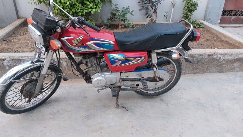 Honda 125 model 2022 karachi number 1