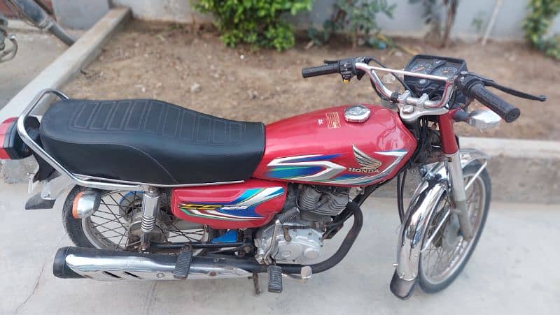 Honda 125 model 2022 karachi number 3