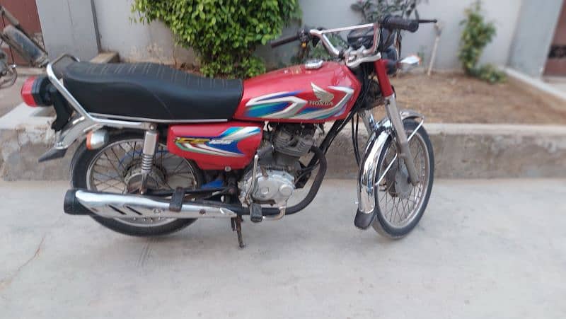 Honda 125 model 2022 karachi number 4