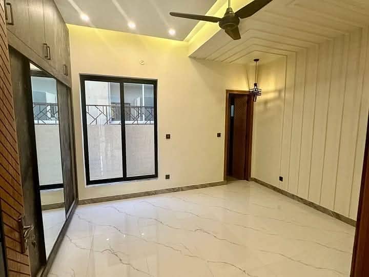 Triple story 8 marla house for sale in mumtaz city 17