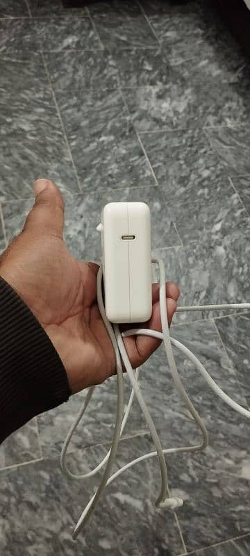 Apple MacBook M2 14inch original Megnatic charger 5