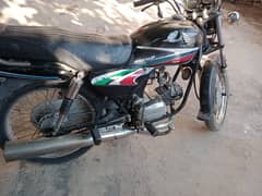 Honda CD 100