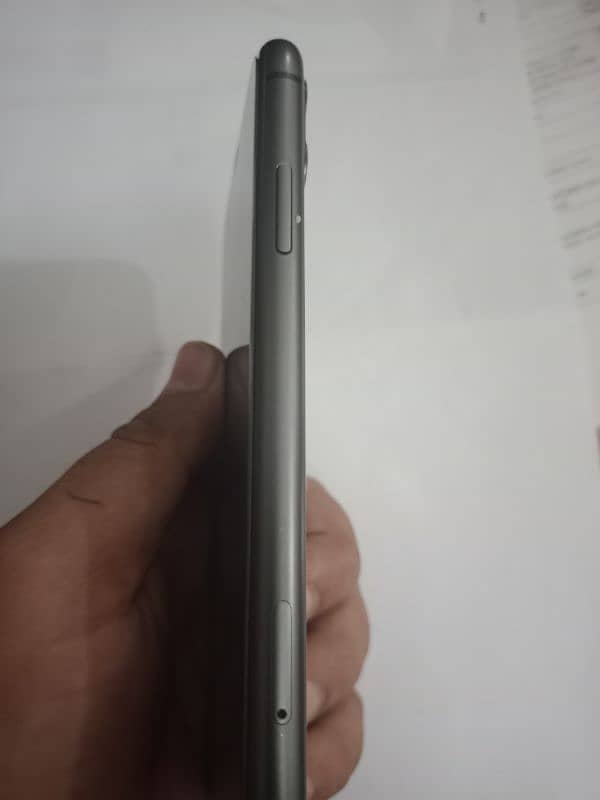 iphone 11 non PTA for sale 1