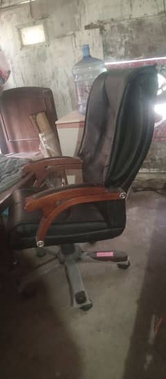 for sale  3 chairs all in one price Mobno. 03473344252