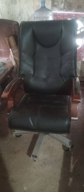 for sale  3 chairs all in one price Mobno. 03473344252 3