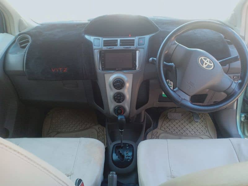 Toyota Vitz 2009 6