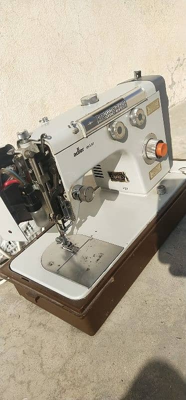 Adler de luxe silai machine mad in Germany 10by10 condition urgent seL 5