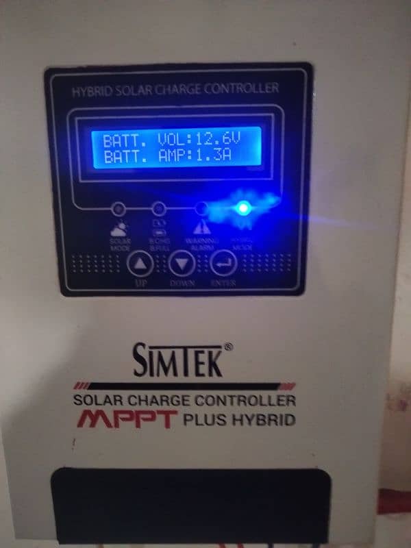 SIMTEK MPPT CHARGER CONTROLLER 70A 1