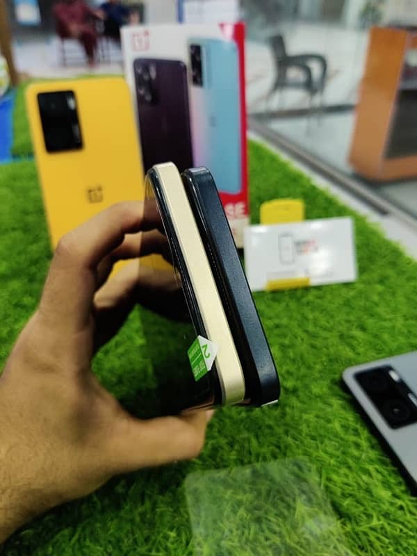 one plus N20 SE 2