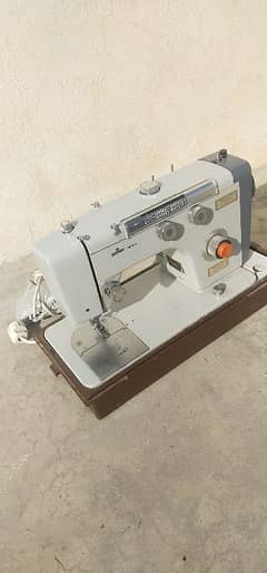 Adler de luxe silai machine made in Germany10by10 condition urgent seL