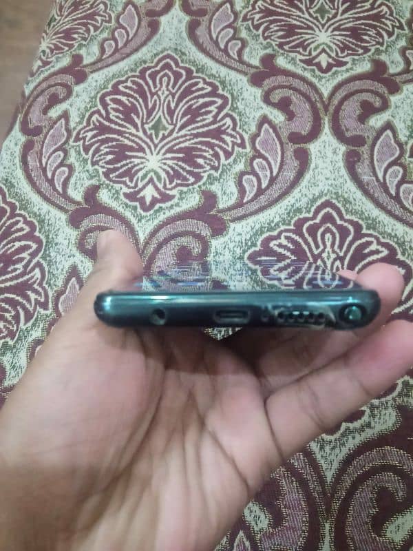 Motorola Stylus 5g (with S Pen) 6