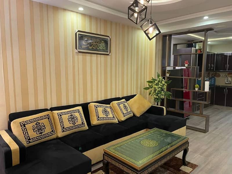 1 Bed Fully Furnished Luxury Apartment For Sale In Bahria Town Lahore On Investor Rate 5