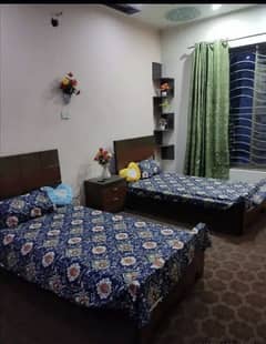 Furnished luxury AC rooms for jobians, professional 6 no chungi Multan