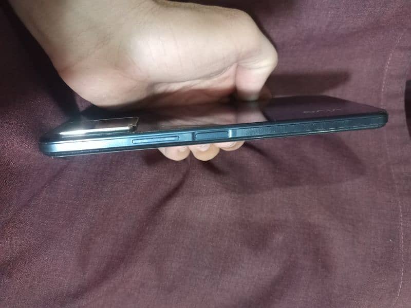 vivo y33s only mobile condition normal 1