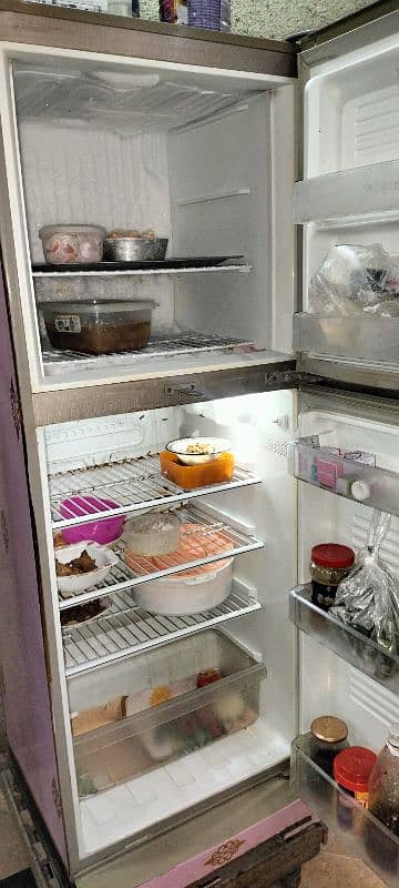 PEL Fridge in Excellent Condition (Protector Cover Installed) 7