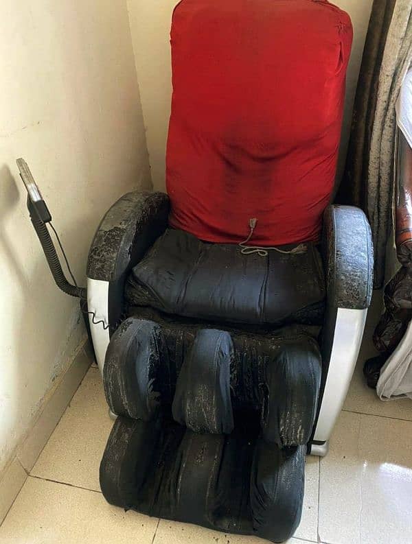 For sale: High-quality JC Buckman Massage Chair 1