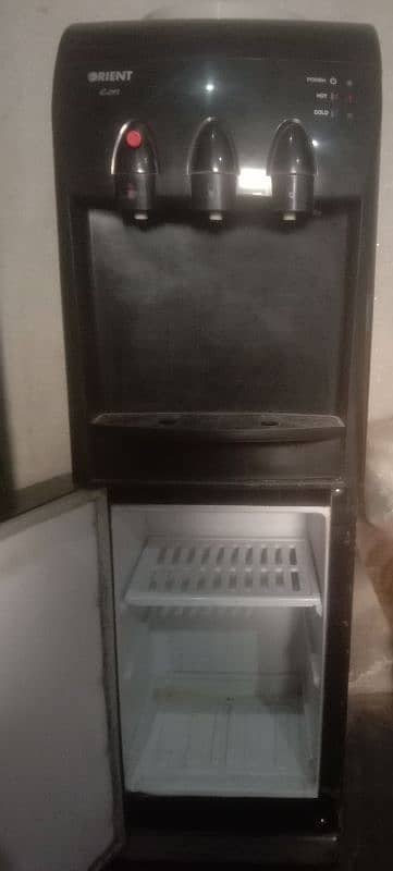 Water Dispenser for Sale – Excellent Condition, Affordable Price!" 0