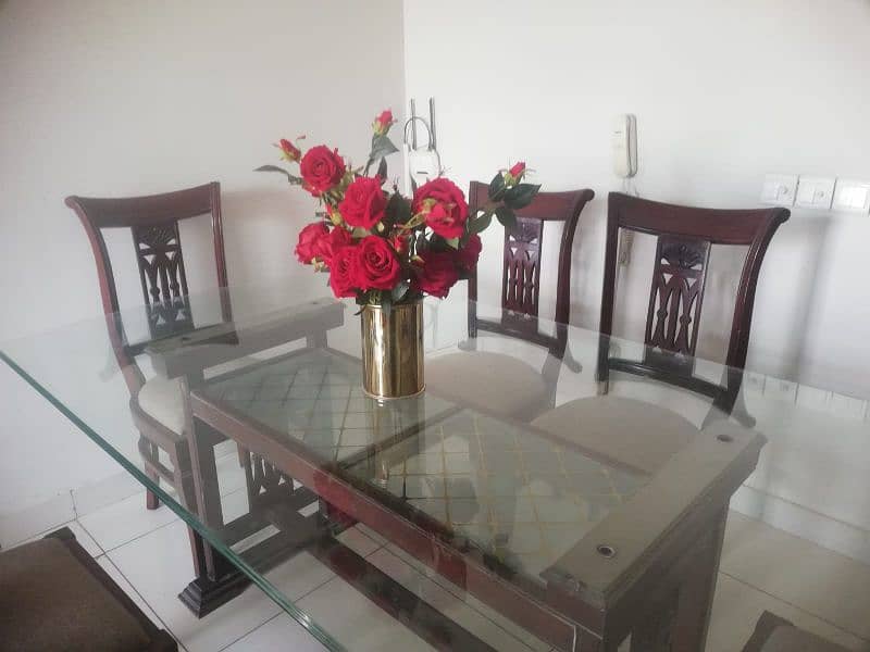 6 Seater Dining Table for Sale 0