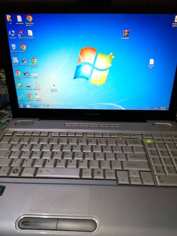 2gb ram 160 hard Dual core no any fault All ok just battery Daly gi 11