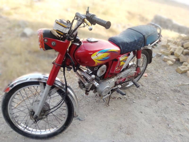 I am selling Yamaha 100 5