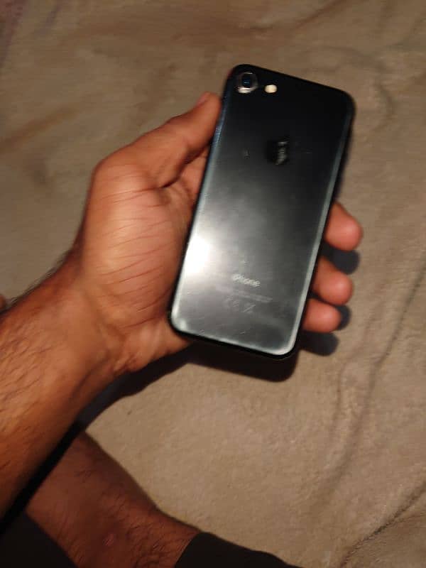 iphone 7 PTA approved urgent sale 5