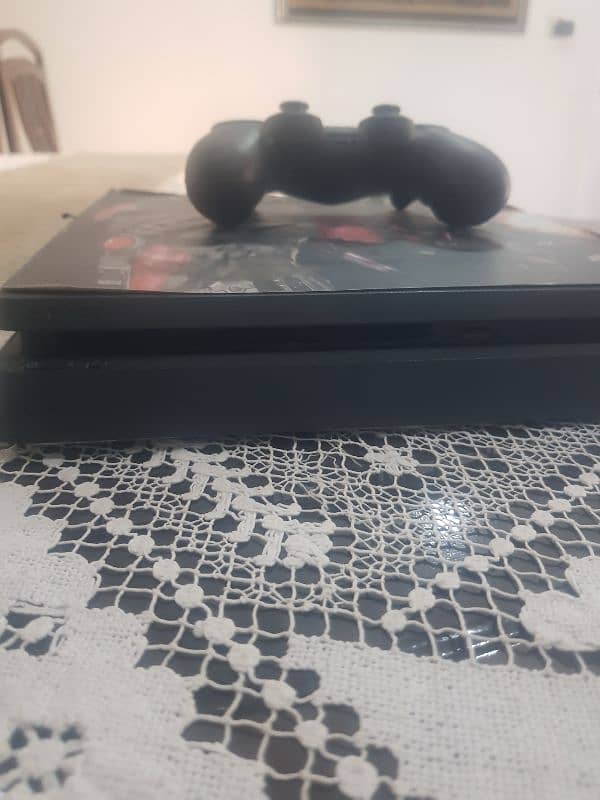 Playstation 4 (PS4) Slim 500GB 1