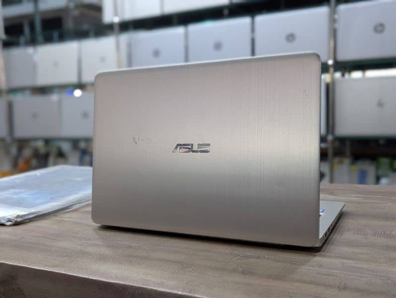 Asus Vivobook S14 i7 8th gen 1