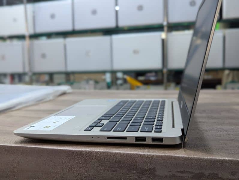 Asus Vivobook S14 i7 8th gen 4